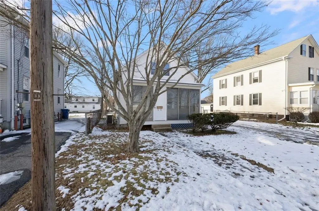 123 Harrington Avenue Warwick RI 02888