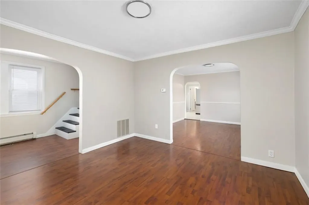 123 Harrington Avenue Warwick RI 02888