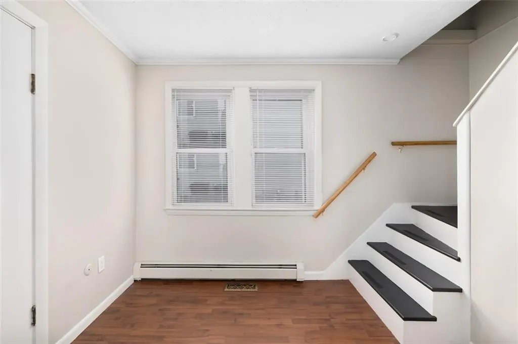 123 Harrington Avenue Warwick RI 02888
