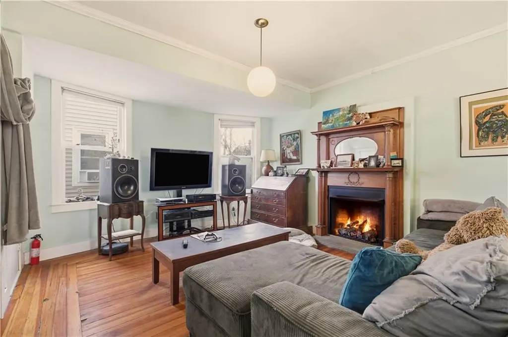 51 Warner Street Newport RI 02840