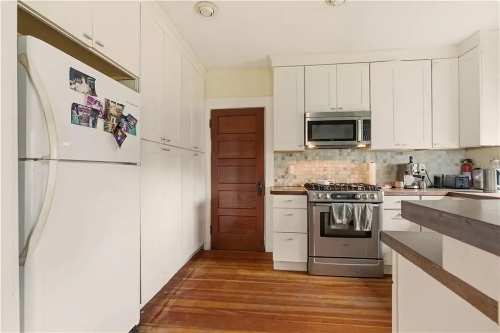 51 Warner Street Newport RI 02840