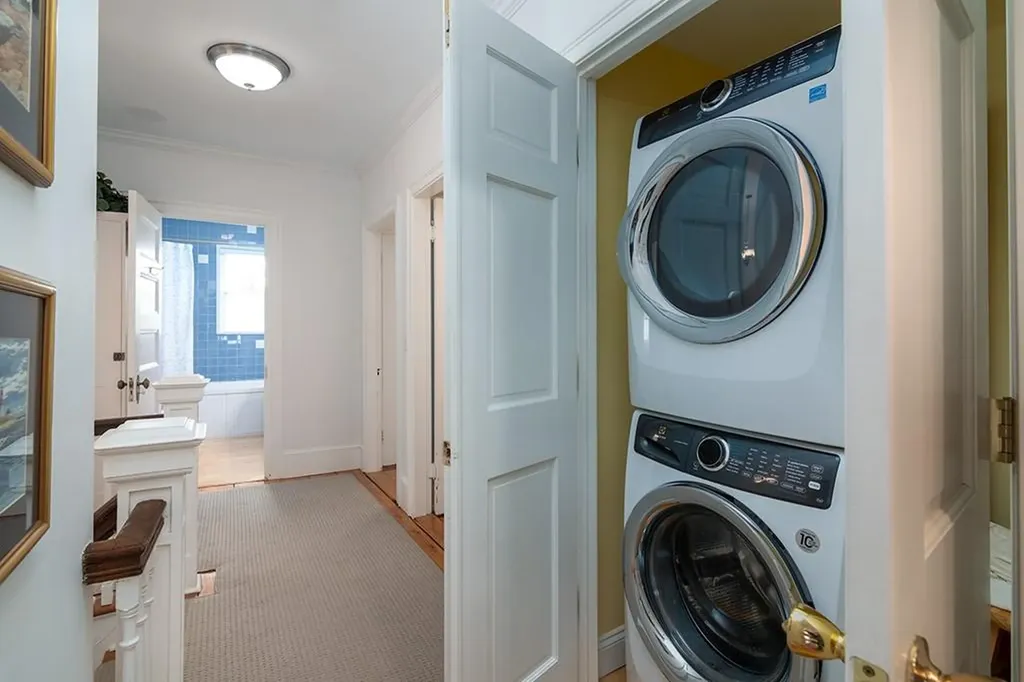 15 Humboldt Avenue Providence RI 02906