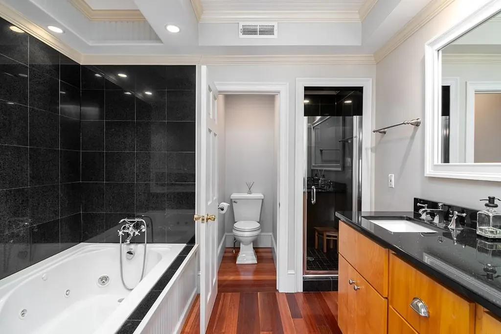 15 Humboldt Avenue Providence RI 02906