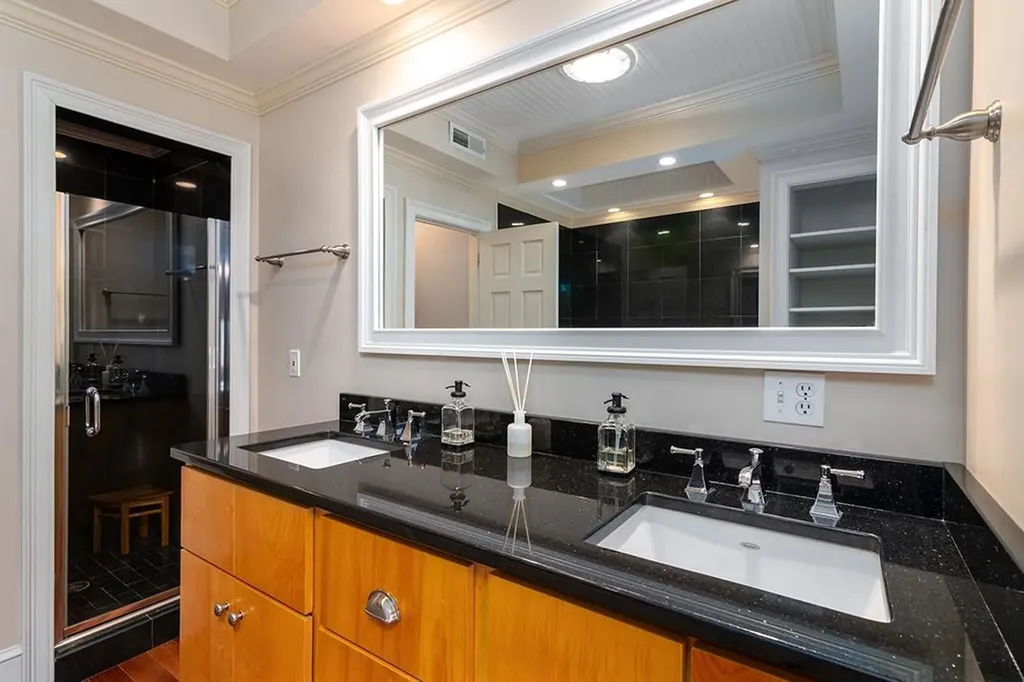 15 Humboldt Avenue Providence RI 02906