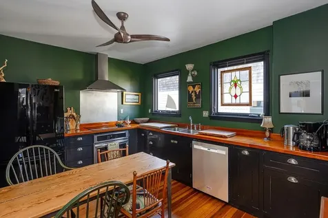 27 Hall Avenue Newport RI 02840