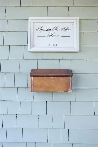 27 Hall Avenue Newport RI 02840