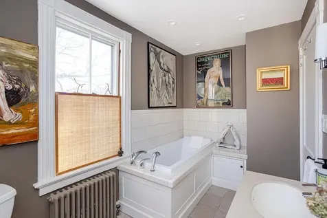 27 Hall Avenue Newport RI 02840