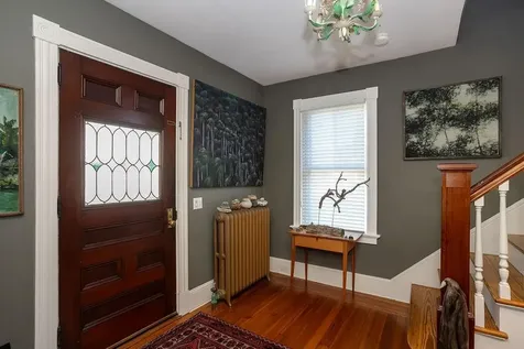 27 Hall Avenue Newport RI 02840