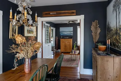 27 Hall Avenue Newport RI 02840