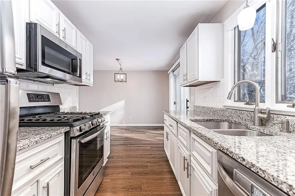 52 Kristee Circle West Warwick RI 02893