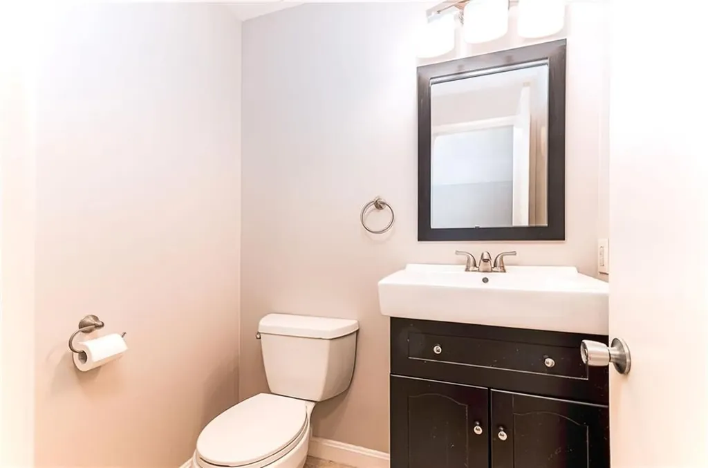 52 Kristee Circle West Warwick RI 02893