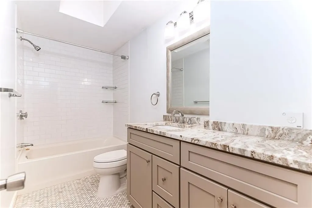 52 Kristee Circle West Warwick RI 02893