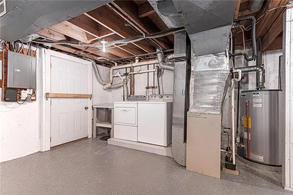 52 Kristee Circle West Warwick RI 02893