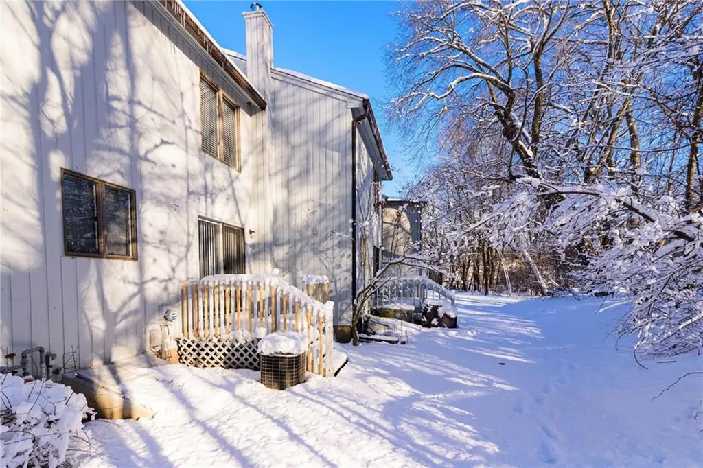 52 Kristee Circle West Warwick RI 02893