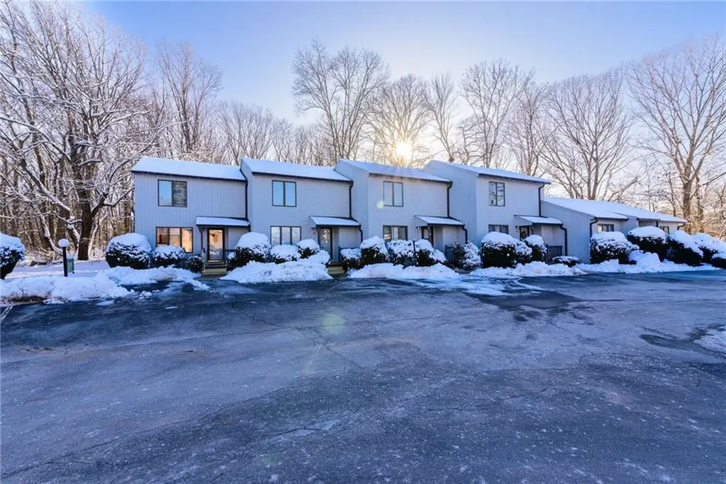 52 Kristee Circle West Warwick RI 02893