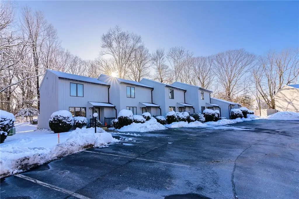 52 Kristee Circle West Warwick RI 02893