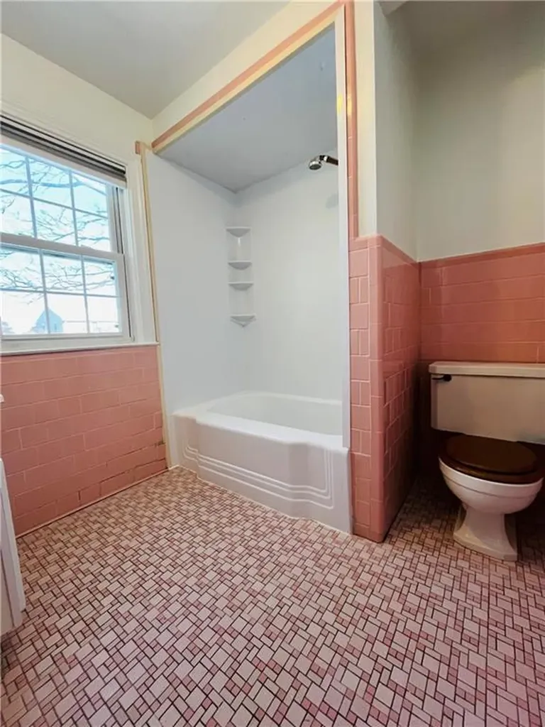 184 Vincent Avenue East Providence RI 02914