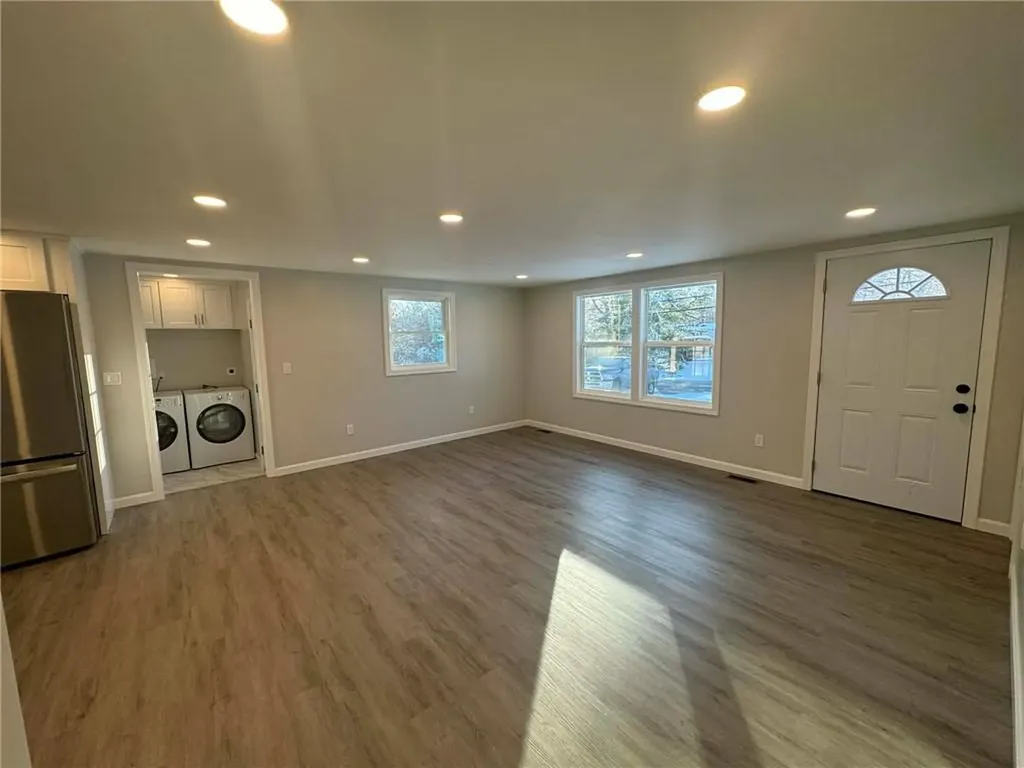 240 Brayton Road Tiverton RI 02878