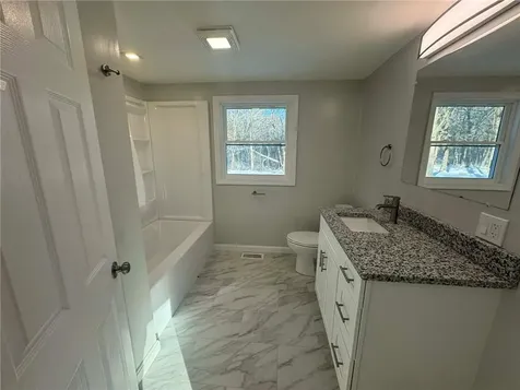 240 Brayton Road Tiverton RI 02878