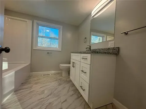 240 Brayton Road Tiverton RI 02878