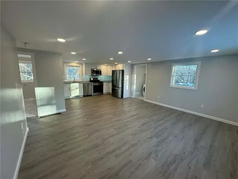 240 Brayton Road Tiverton RI 02878