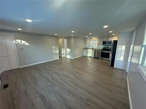 240 Brayton Road Tiverton RI 02878