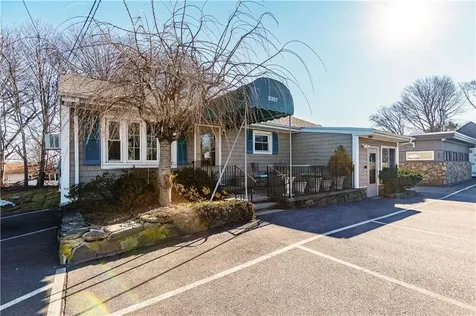 3357 East Main Road Portsmouth RI 02871