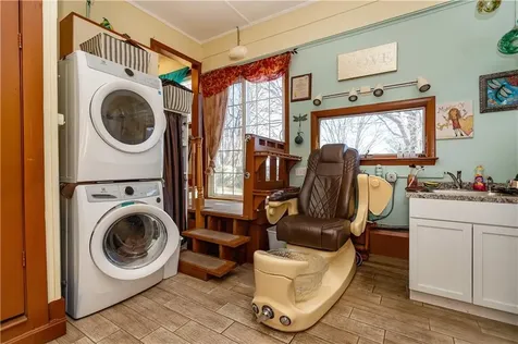 3357 East Main Road Portsmouth RI 02871