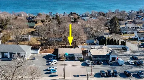 3357 East Main Road Portsmouth RI 02871