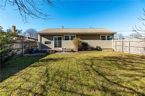 3357 East Main Road Portsmouth RI 02871