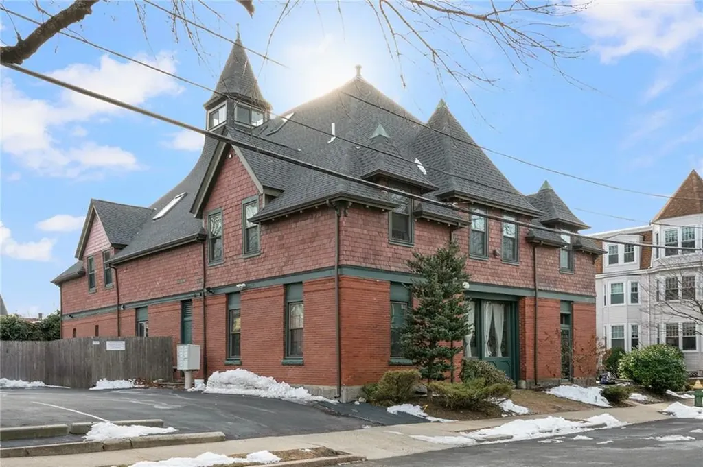 10 Slocum Street Providence RI 02909