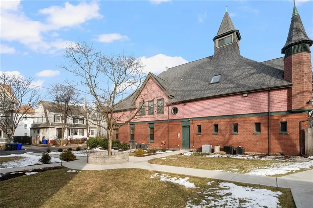 10 Slocum Street Providence RI 02909