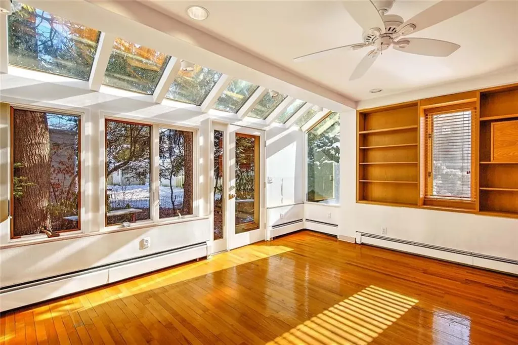 39 Harwich Road Providence RI 02906