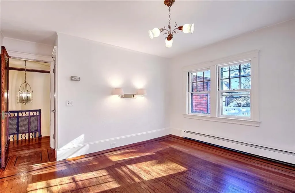 39 Harwich Road Providence RI 02906