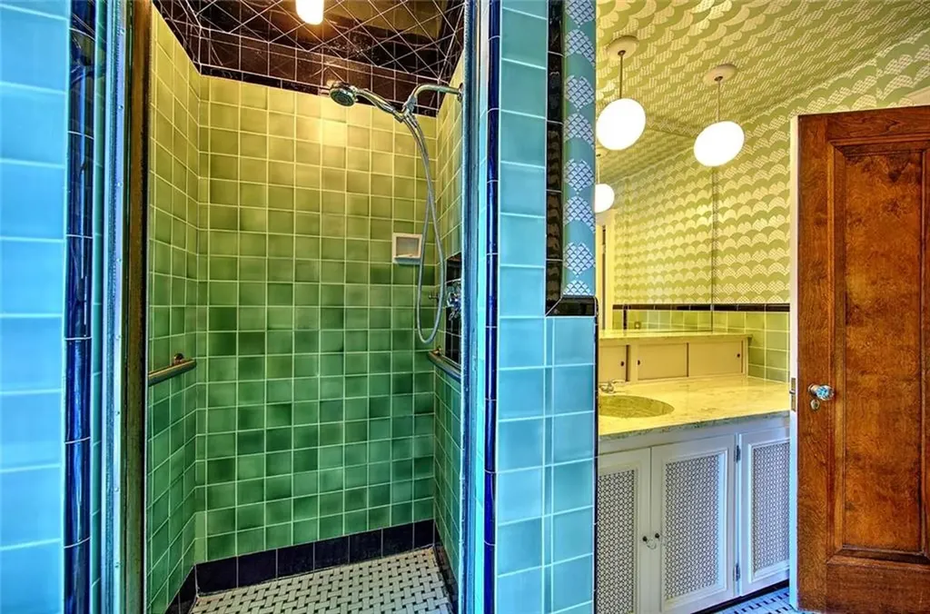 39 Harwich Road Providence RI 02906