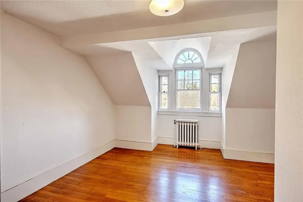 39 Harwich Road Providence RI 02906