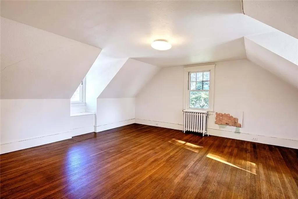 39 Harwich Road Providence RI 02906