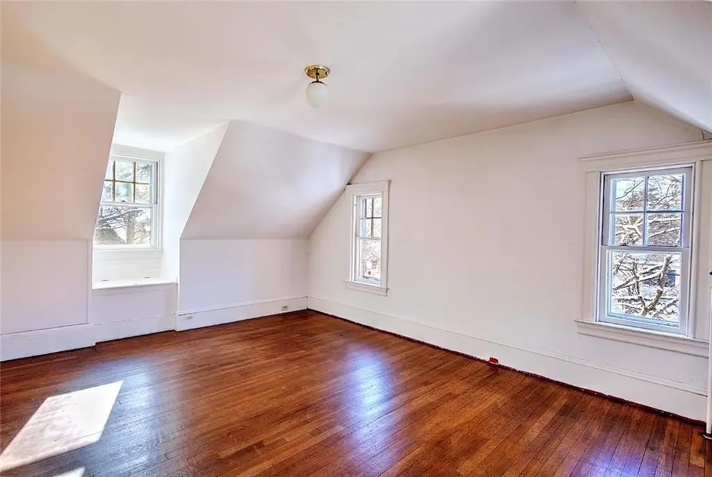 39 Harwich Road Providence RI 02906