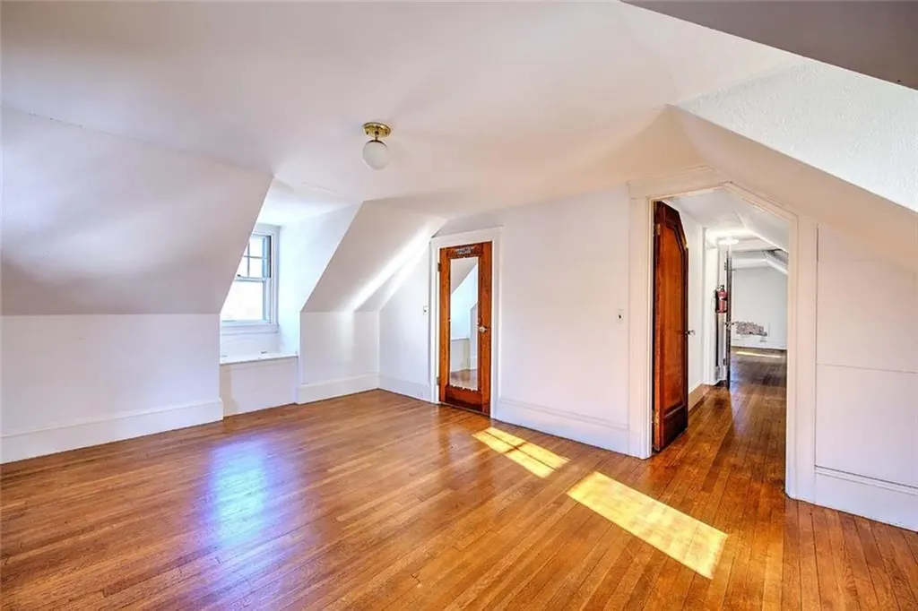 39 Harwich Road Providence RI 02906