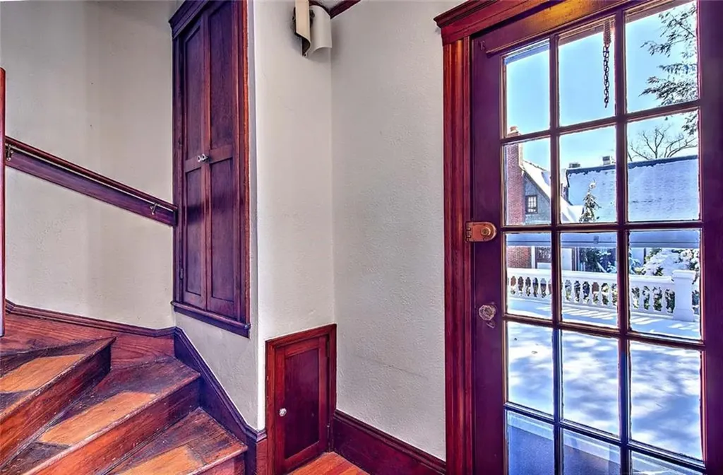 39 Harwich Road Providence RI 02906