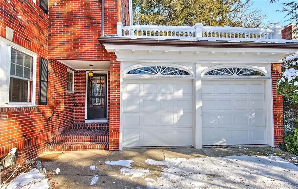 39 Harwich Road Providence RI 02906