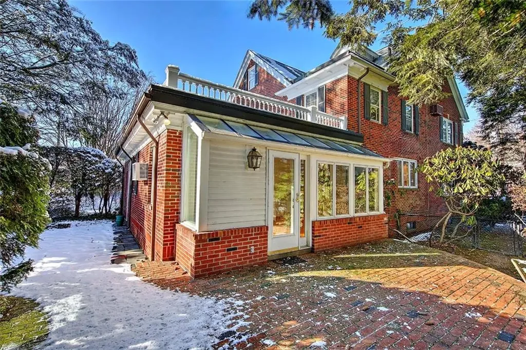 39 Harwich Road Providence RI 02906