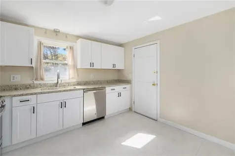 622 Dry Bridge Road North Kingstown RI 02852