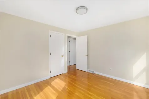 622 Dry Bridge Road North Kingstown RI 02852