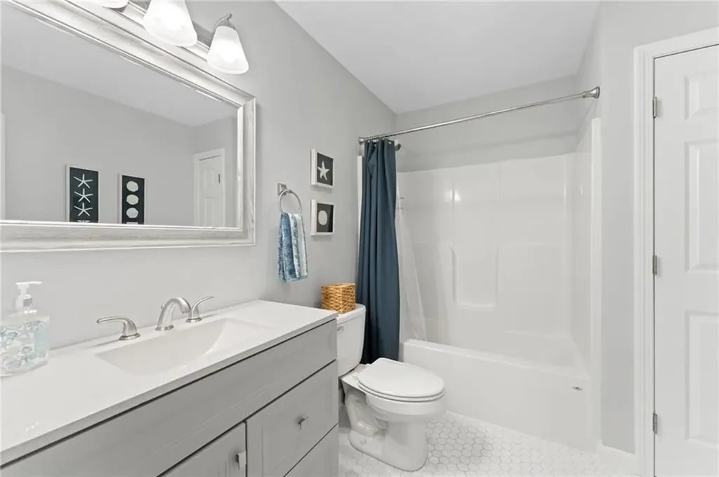 48 Stone Bridge Drive South Kingstown RI 02879