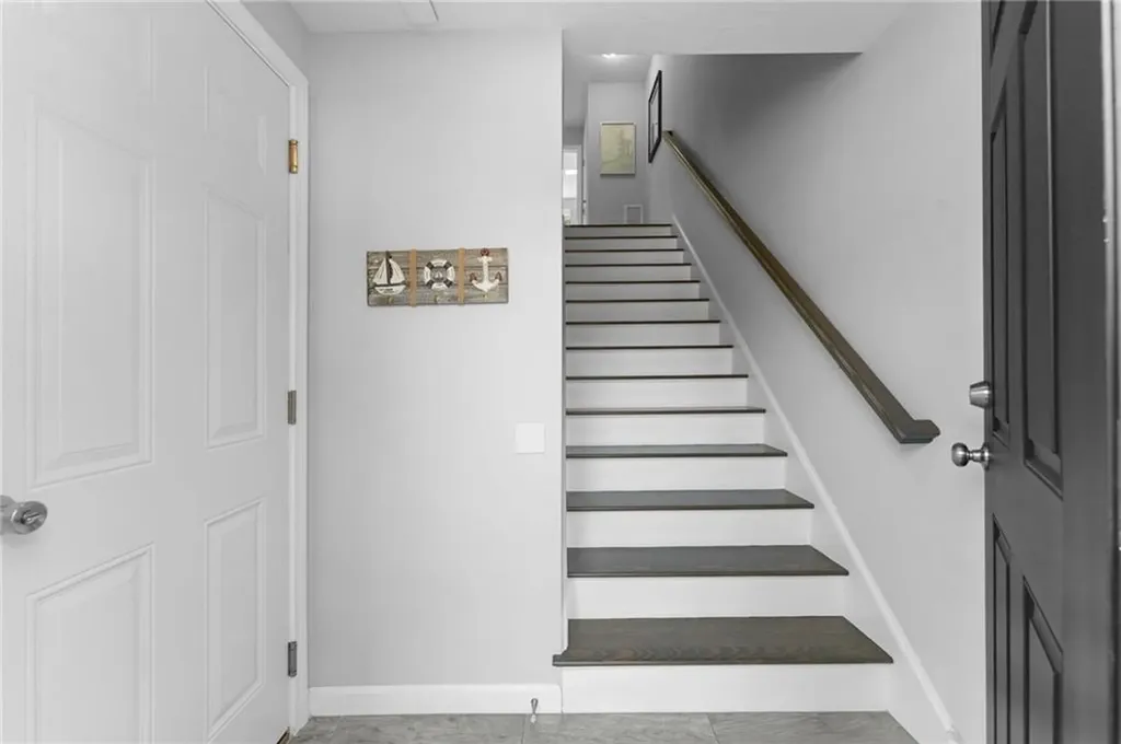 48 Stone Bridge Drive South Kingstown RI 02879