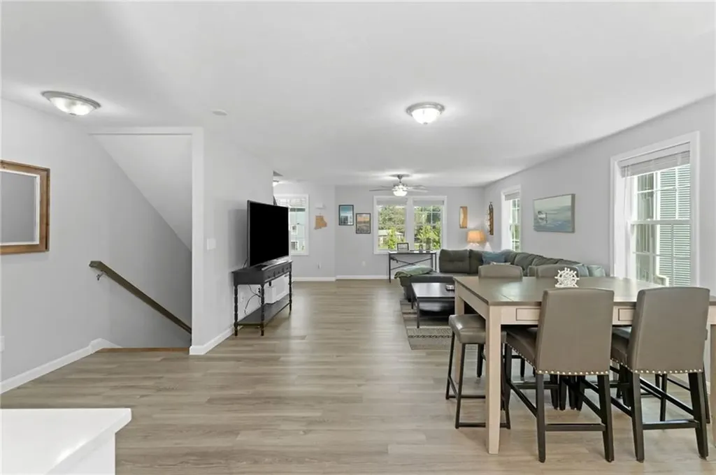 48 Stone Bridge Drive South Kingstown RI 02879