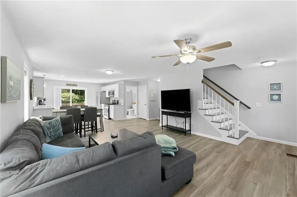 48 Stone Bridge Drive South Kingstown RI 02879