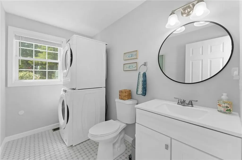 48 Stone Bridge Drive South Kingstown RI 02879