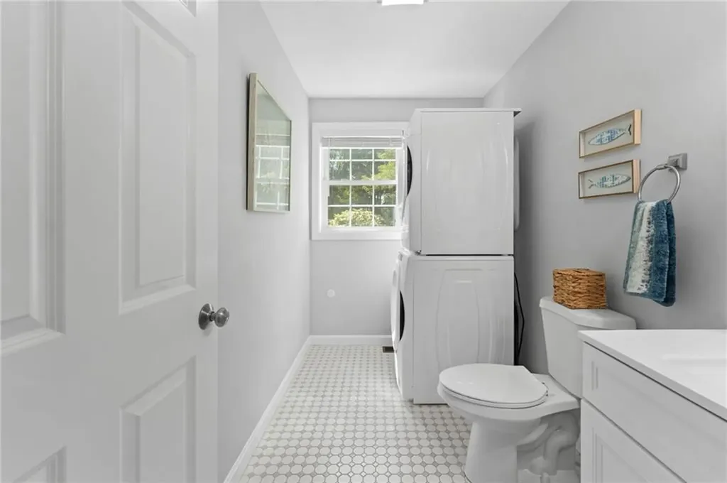 48 Stone Bridge Drive South Kingstown RI 02879